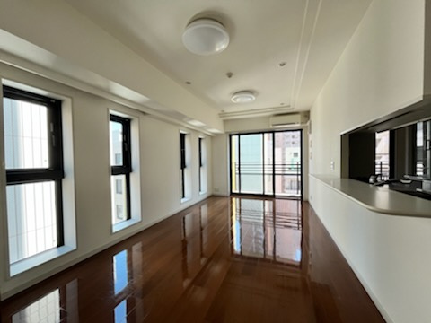 【居間・リビング】