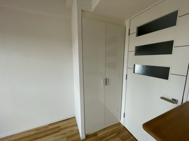 アスリート江坂Ⅱ番館の内装|同建物反転タイプを表示しています