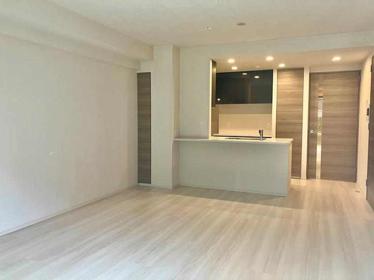 リストレジデンス桜新町の居間・リビング