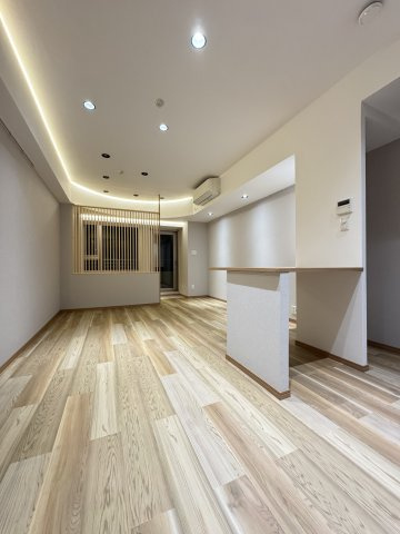【居間・リビング】 | ★仲介手数料無料★セントラルレジデンス九段下シティタワー(新規リノベーション済み）