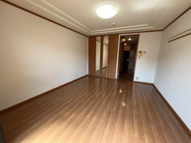 シャルドネ弥生が丘の内装|室内