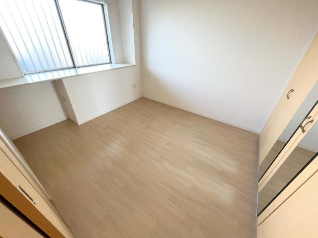 ＳＵＮ　ＨＥＩＭＥ　Ｍ＆Ｈ　Ⅱの内装|洋室