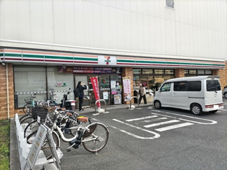 セブン-イレブン 横浜樽町２丁目店まで270ｍ