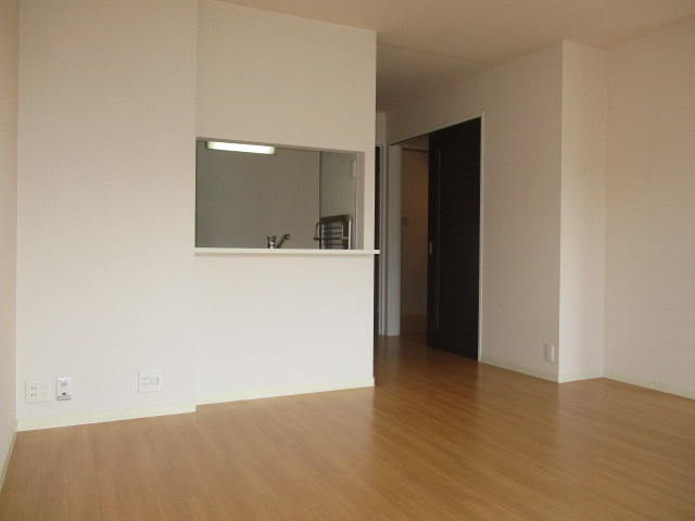 エトワールＣの居間・リビング