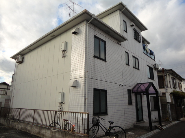 ファミール法隆寺の外観