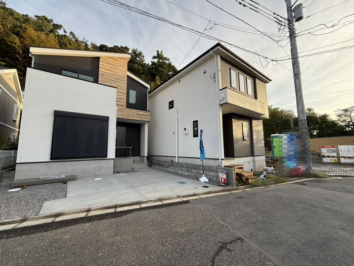 藤沢市城南２丁目新築戸建て　1期1号棟の前面道路含む現地写真|前面道路含む現地写真です