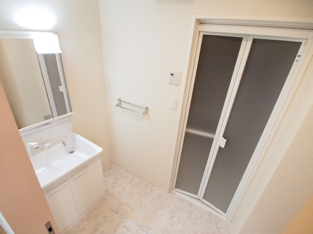 シャーメゾン龍田の洗面所