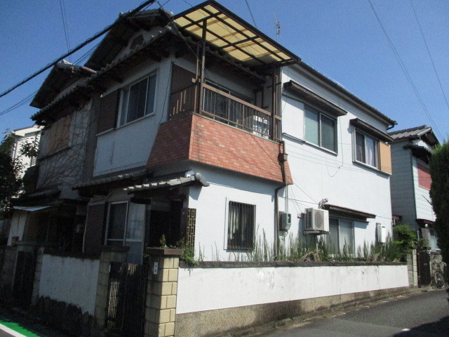 生駒郡斑鳩町法隆寺東２丁目の一戸建ての外観