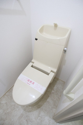 ★温水機能付きトイレ★