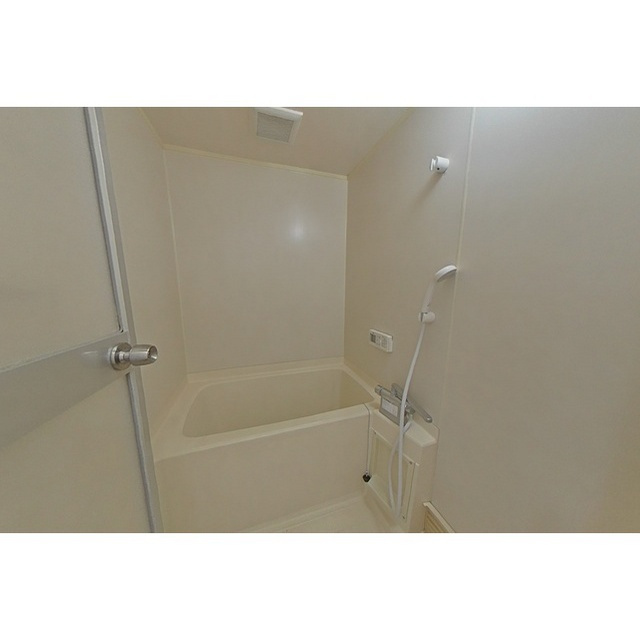 レジデンス桜の浴室