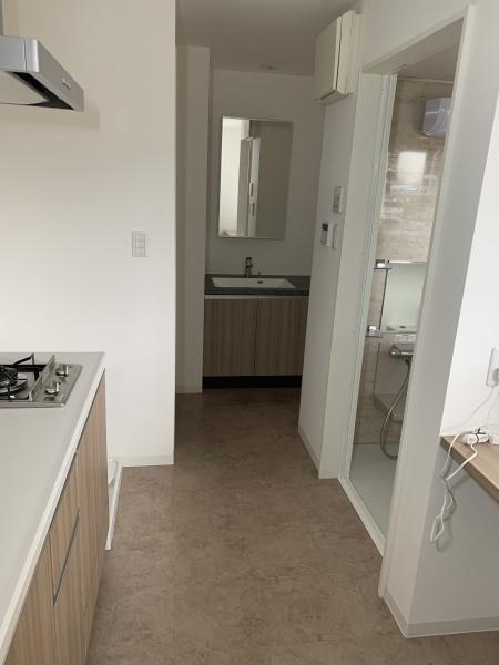 reve大津朝倉の玄関