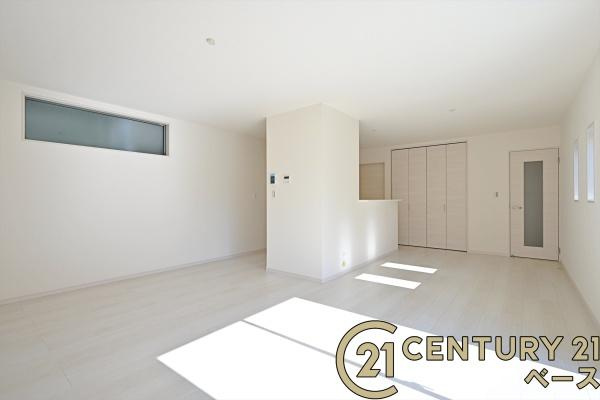 リーブルガーデン法蓮町 ／新築一戸建の内観：施工例|■収納力と使いやすさを追求したシステムキッチンです！■