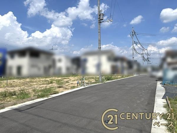 北葛城郡広陵町大字三吉の売地の前面道路含む現地写真|■現地撮影写真■道路と高低差の少ないフラットな敷地です！