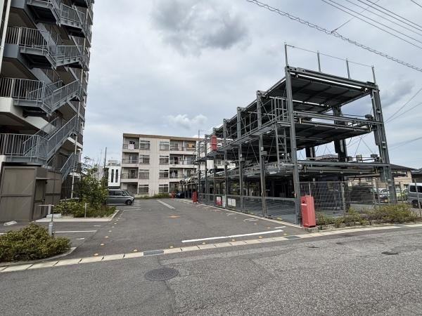 岡崎市明大寺町・リコット東岡崎の駐車場|敷地外駐車場です。