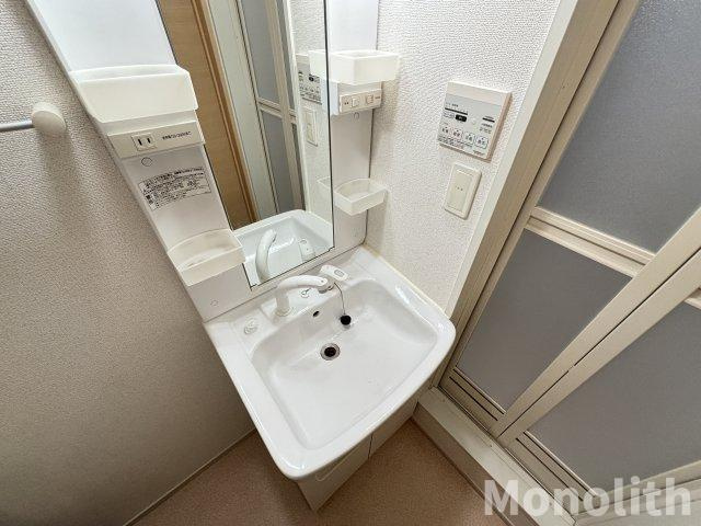 ヴォヌール鳳の洗面所