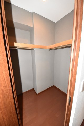 カスタリアタワー長堀橋の収納