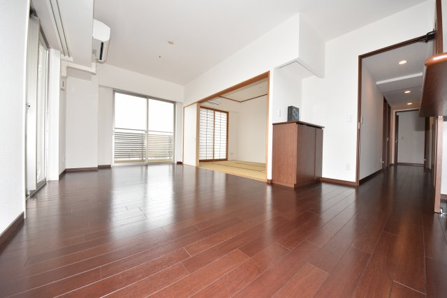 カスタリアタワー長堀橋の居間・リビング