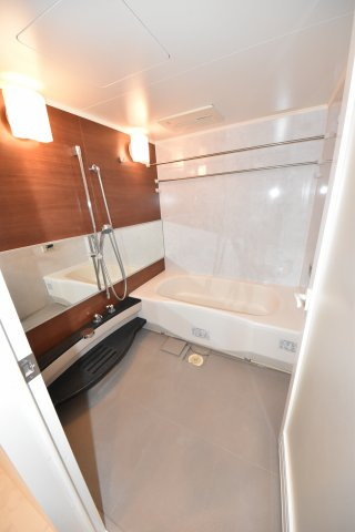 カスタリアタワー長堀橋の浴室