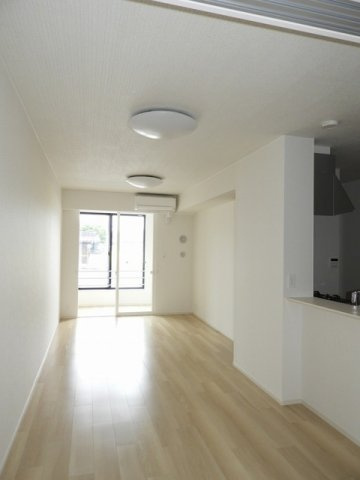 ウィング吉田の居間・リビング|使いやすい居間です