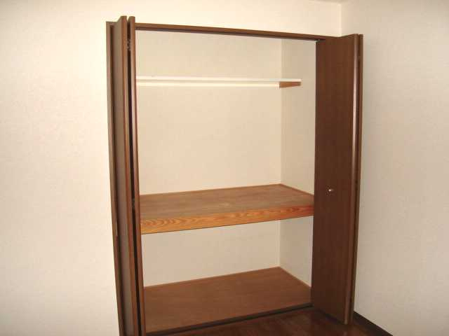 クレストールの収納|クローゼット