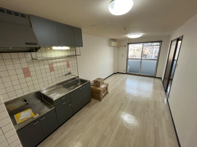 メゾン・ド・Ｋ　セセラギの居間・リビング|リビング