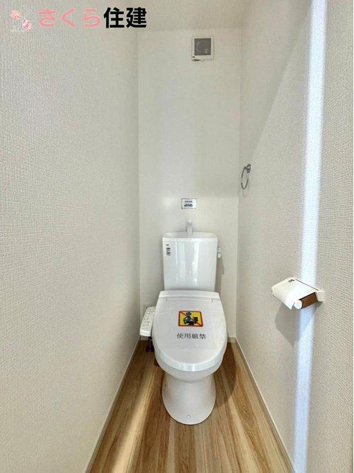 ーLIGARE－宇都宮市東峰町2期　1号棟のトイレ|トイレは各階完備。トイレが混雑する朝や、お子様のトイレトレーニング期にもうれしいです！！