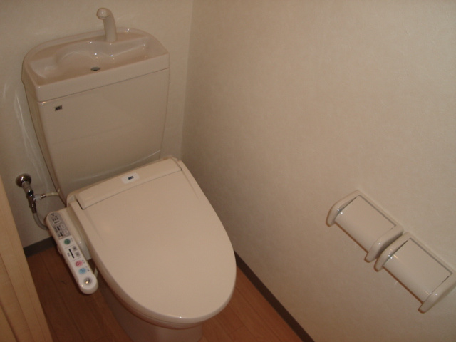 サンモールハイツのトイレ|シャワー付トイレ