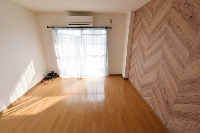 甲子園ピースの居間・リビング