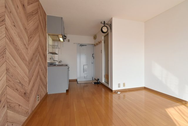 甲子園ピースの居間・リビング