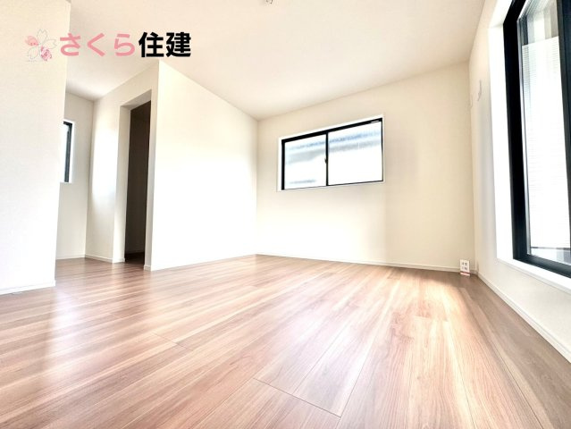 ーLIGARE－宇都宮市東峰町2期　2号棟の洋室|各部屋に収納あります！荷物が多い子育て世代や、趣味道具の多い方にもうれしいですね♪