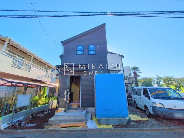 【周辺】 | 青く澄み渡った綺麗な空と、陽の光をたっぷりと受ける、そんな新築住宅で新生活をスタートしてみませんか？見学・ご相談等、ミライズホーム(株)までお気軽にご連絡下さい♪