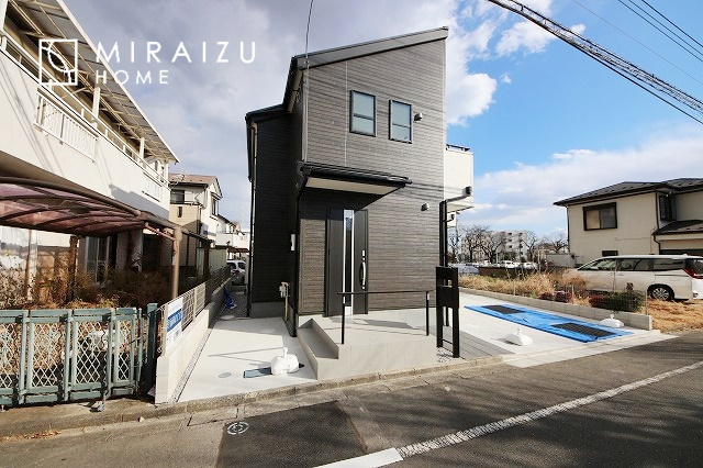 【前面道路含む現地写真】 | 日当たりの良いお家は嬉しいですよね。それぞれ価値観が分かれる箇所です、実際に内覧して日当たりの心地よさをご体感下さいね♪