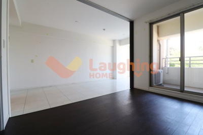 【内装】 | グランシャリオ | 内装は落ち着いています