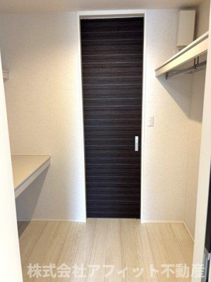 【収納】 | イスタナ若松 | ウォークインクローゼット