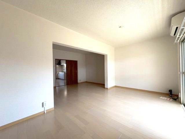 サンライズ藤井寺の居間・リビング