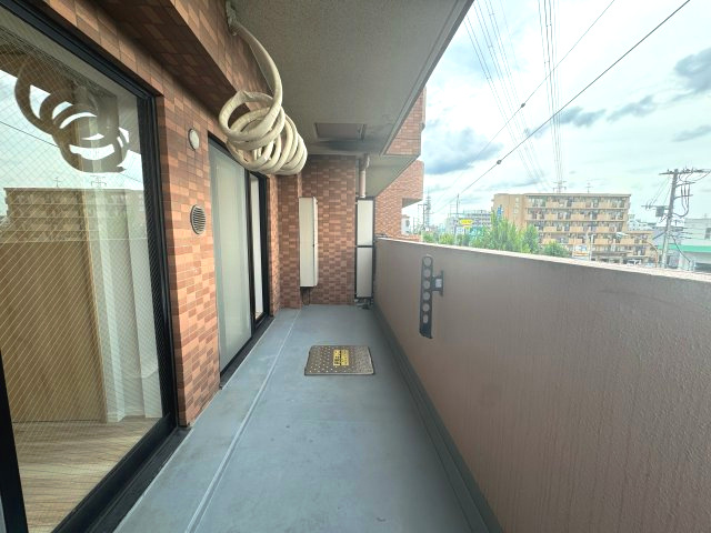 ダイアパレス花小金井のバルコニー|【バルコニー（9.83㎡）】