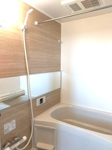 ブルジェオンAの浴室