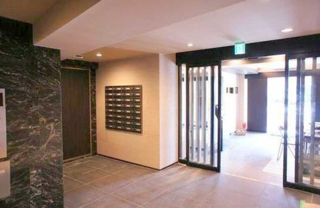 スパシエグランス学芸大学　ペット相談　分譲賃貸　オートロックのロビー