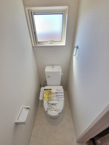 田辺市秋津町Ⅳ・新築戸建のトイレ