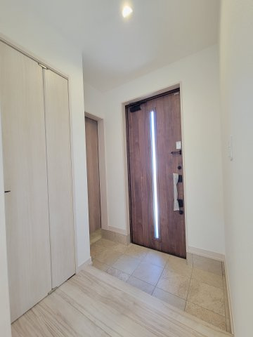 田辺市秋津町Ⅳ・新築戸建の玄関