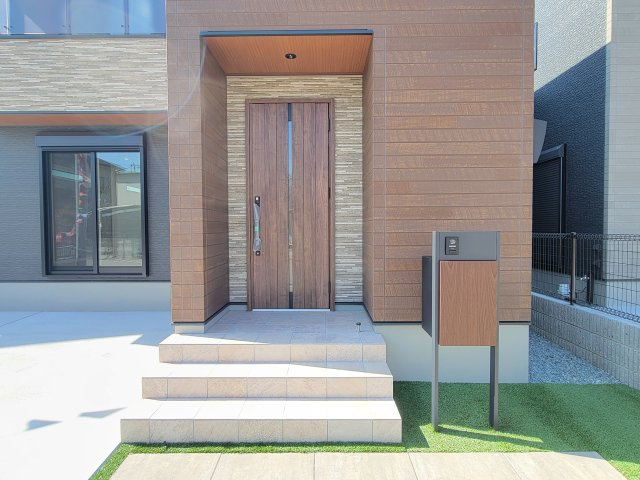 田辺市秋津町Ⅳ・新築戸建の玄関