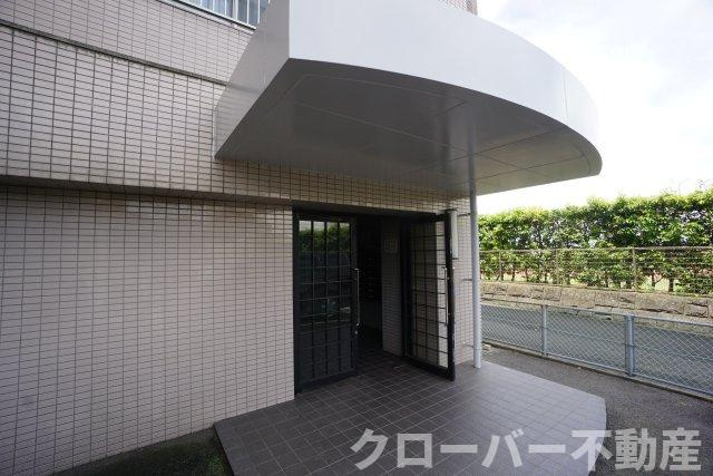 ベル・メール原田町のエントランス