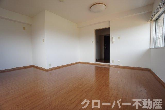 ベル・メール原田町の居間・リビング