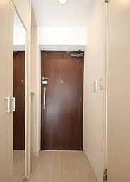 アーバネックス北堀江IIの玄関