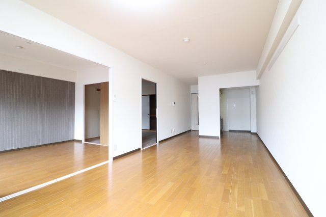 ラミュール北春日丘の内装