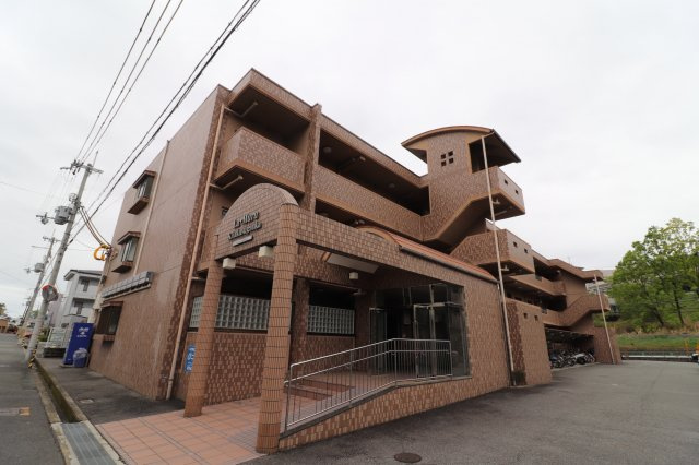 ラミュール北春日丘