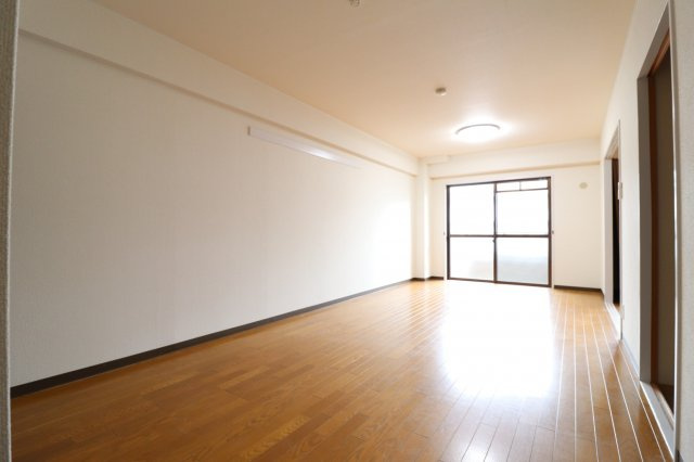 ラミュール北春日丘の居間・リビング