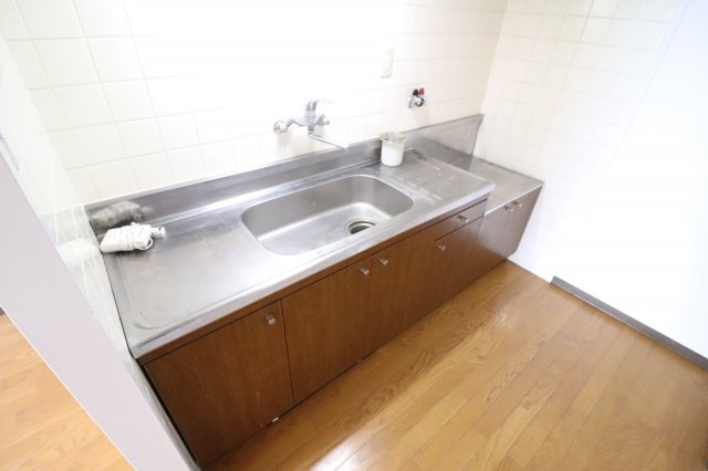 ラミュール北春日丘のキッチン