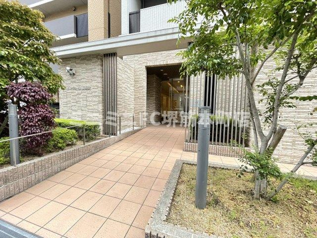 エスヴェール北梅田のエントランス