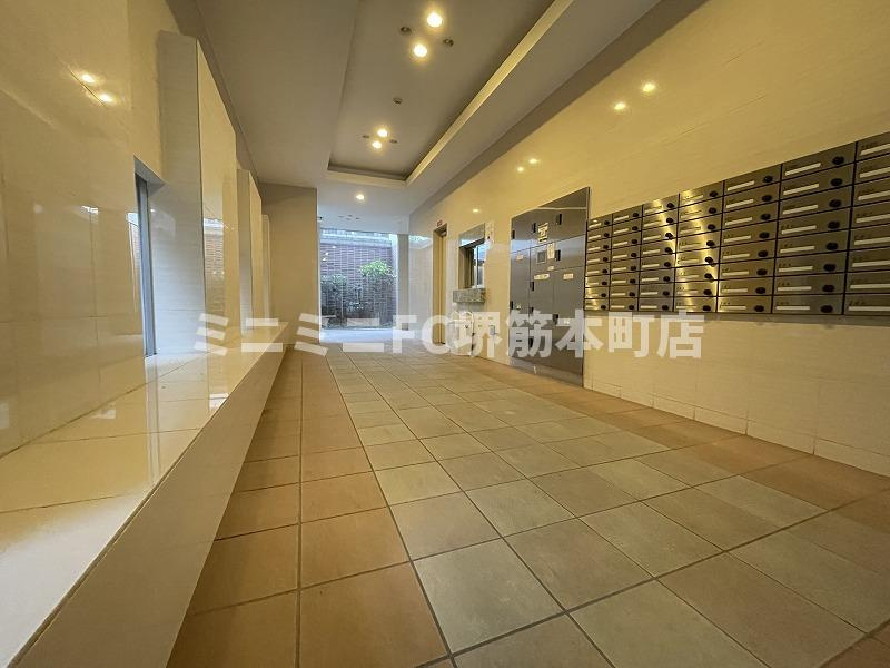 エスヴェール北梅田のロビー